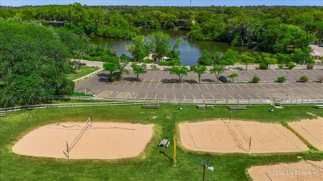 5820 Oakwood Drive 1a, Lisle, IL 60532