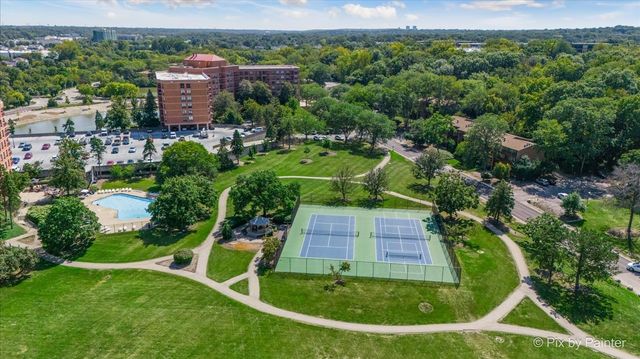 5820 Oakwood Drive 1a, Lisle, IL 60532