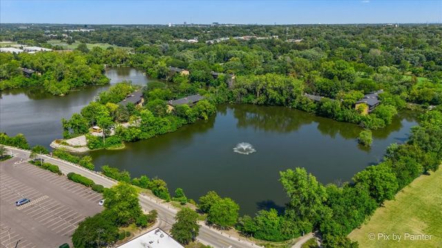 5820 Oakwood Drive 1a, Lisle, IL 60532