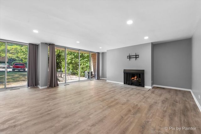 5820 Oakwood Drive 1a, Lisle, IL 60532