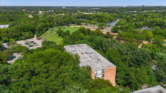 5820 Oakwood Drive 1a, Lisle, IL 60532