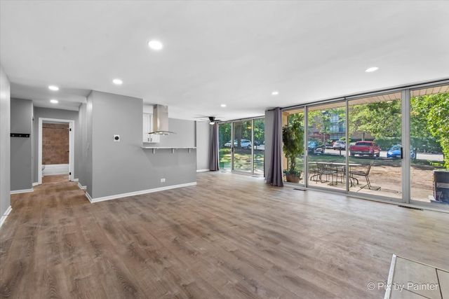 5820 Oakwood Drive 1a, Lisle, IL 60532