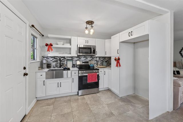 115 PALM PLACE, Daytona Beach, FL 32114