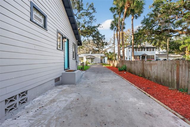 115 PALM PLACE, Daytona Beach, FL 32114