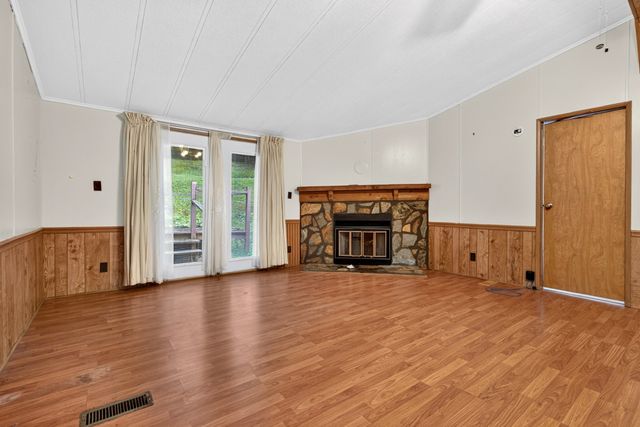 401 Hermitage Cir, Bumpus Mills, TN 37028