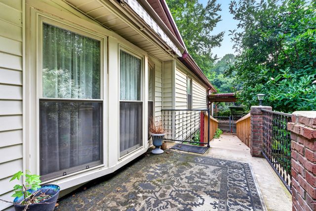 401 Hermitage Cir, Bumpus Mills, TN 37028