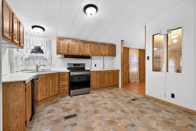 401 Hermitage Cir, Bumpus Mills, TN 37028