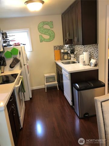 6519 4th Avenue NE, Seattle, WA 98115