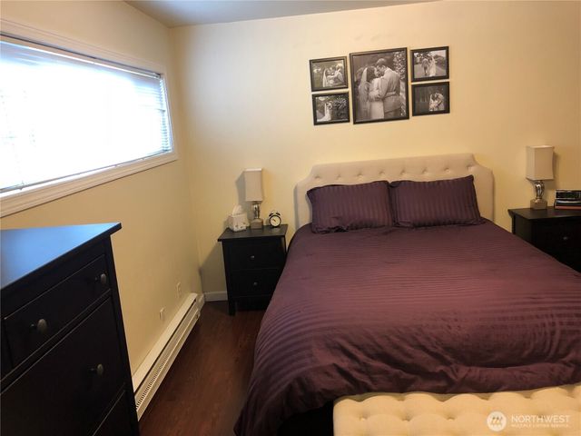 6519 4th Avenue NE, Seattle, WA 98115