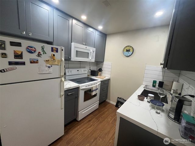 6519 4th Avenue NE, Seattle, WA 98115