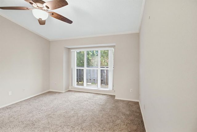 2732 Copper Creek Drive 202, Arlington, TX 76006