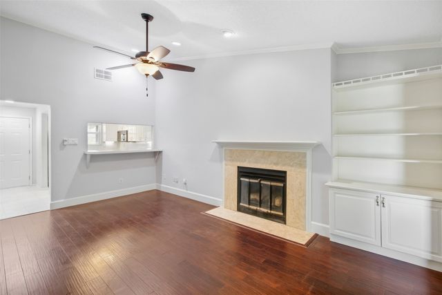 2732 Copper Creek Drive 202, Arlington, TX 76006