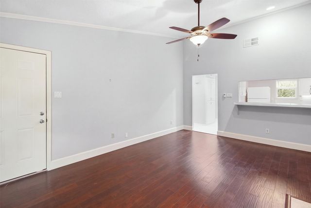 2732 Copper Creek Drive 202, Arlington, TX 76006