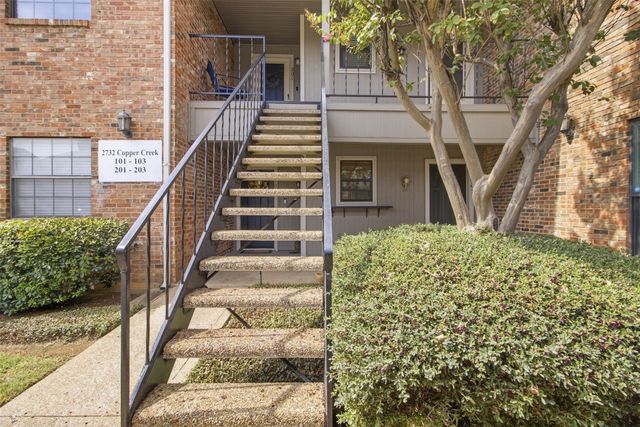 2732 Copper Creek Drive 202, Arlington, TX 76006