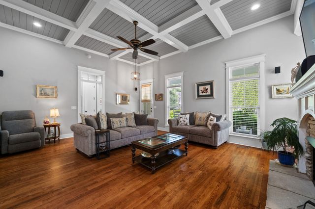 9523 Silent Circle, Ooltewah, TN 37363