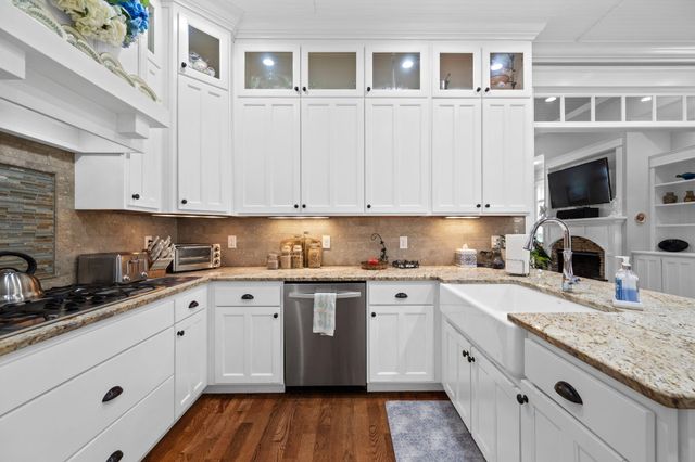 9523 Silent Circle, Ooltewah, TN 37363