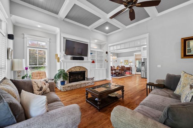 9523 Silent Circle, Ooltewah, TN 37363