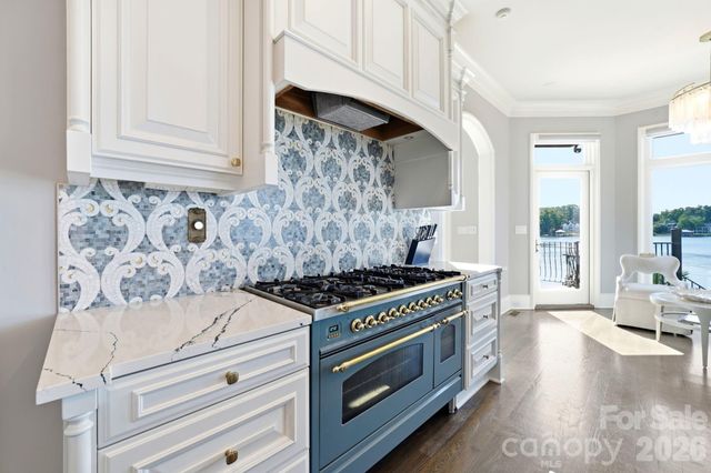 18332 Harbor Light Boulevard, Cornelius, NC 28031