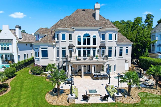 18332 Harbor Light Boulevard, Cornelius, NC 28031