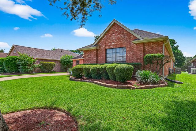 827 W Peach Hollow Circle, Pearland, TX 77584