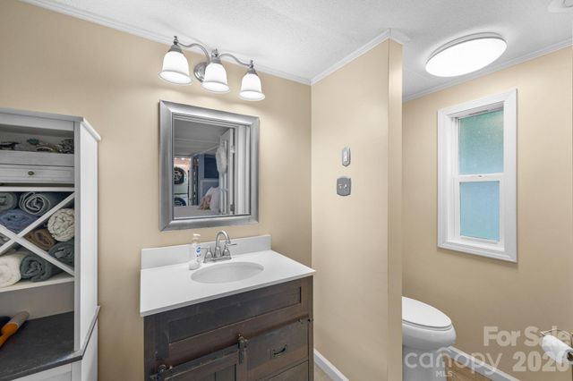 125 Ice Hollow Road, Zirconia, NC 28790
