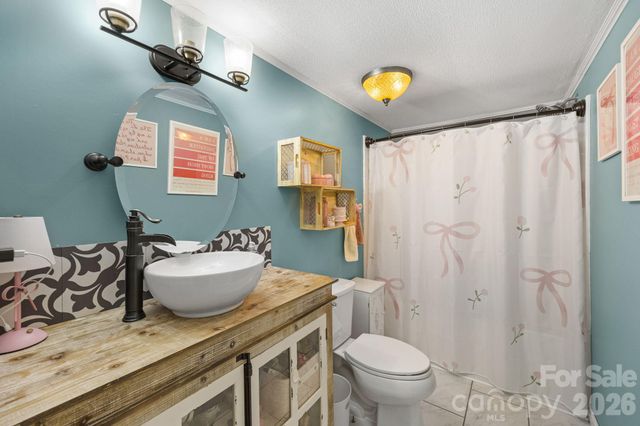 125 Ice Hollow Road, Zirconia, NC 28790