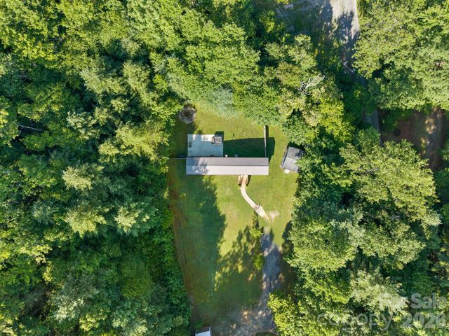 125 Ice Hollow Road, Zirconia, NC 28790