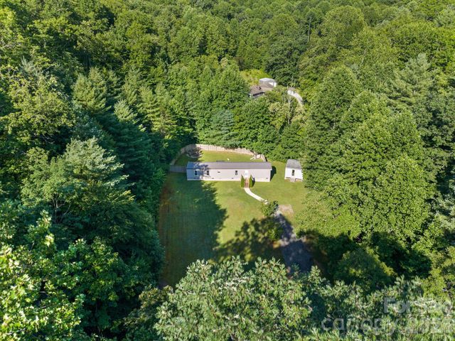 125 Ice Hollow Road, Zirconia, NC 28790