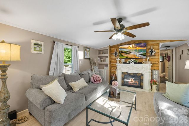 125 Ice Hollow Road, Zirconia, NC 28790