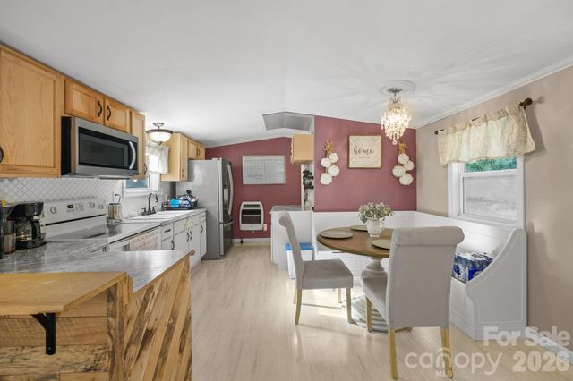 125 Ice Hollow Road, Zirconia, NC 28790