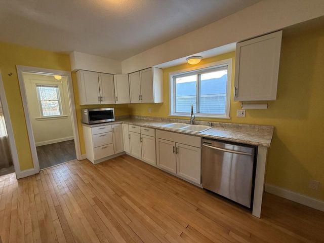 1812 S 10th STREET, Sheboygan, WI 53081