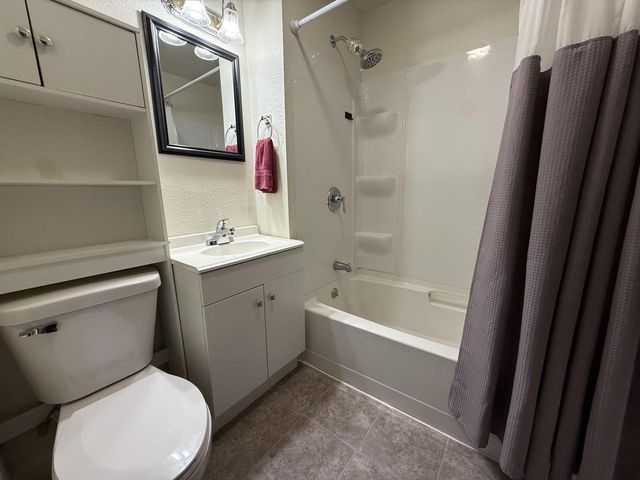 1812 S 10th STREET, Sheboygan, WI 53081