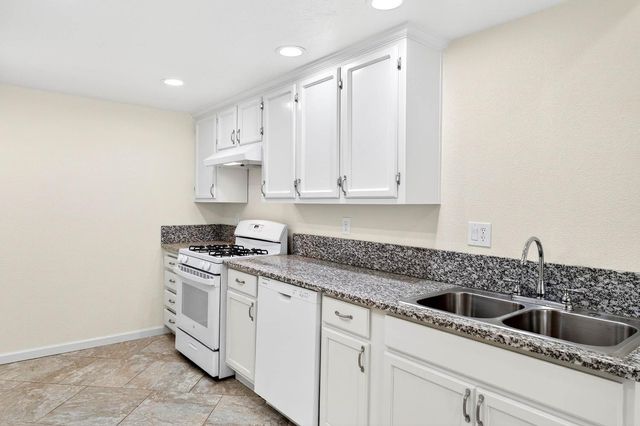 1316 Gargotto Ct, Modesto, CA 95355