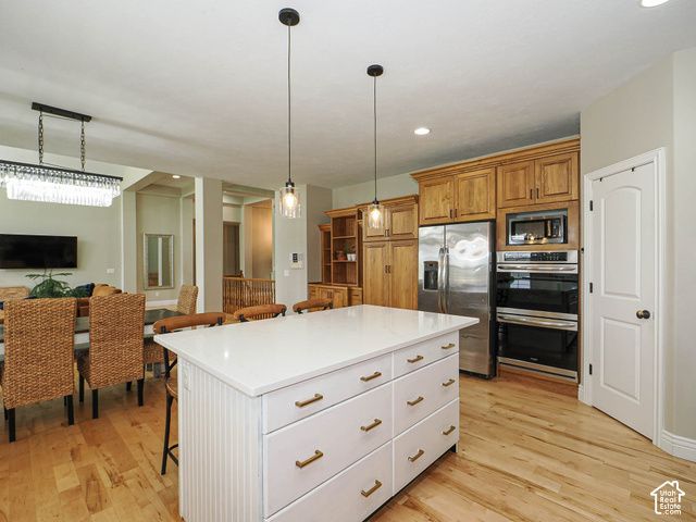 1239 WILLOWBROOK LN, Kaysville, UT 84037
