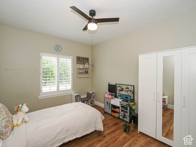 1239 WILLOWBROOK LN, Kaysville, UT 84037