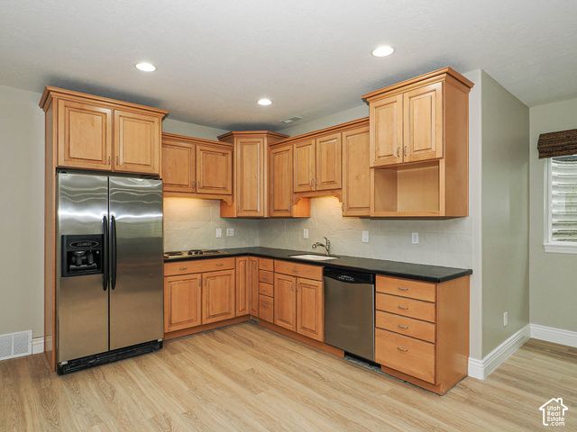 1239 WILLOWBROOK LN, Kaysville, UT 84037