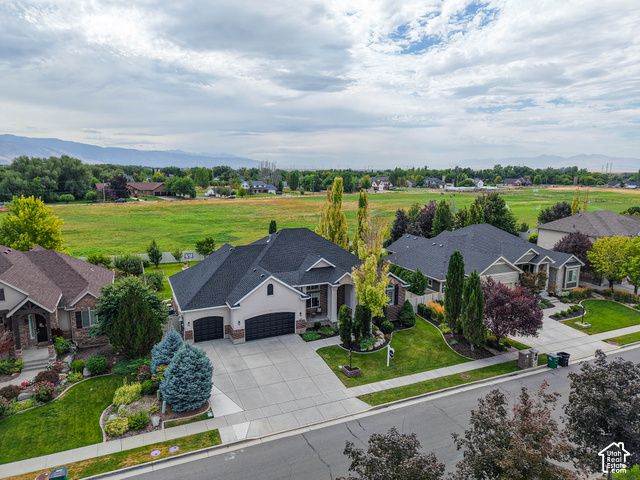 1239 WILLOWBROOK LN, Kaysville, UT 84037