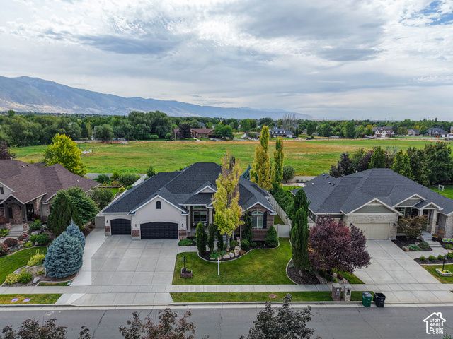 1239 WILLOWBROOK LN, Kaysville, UT 84037
