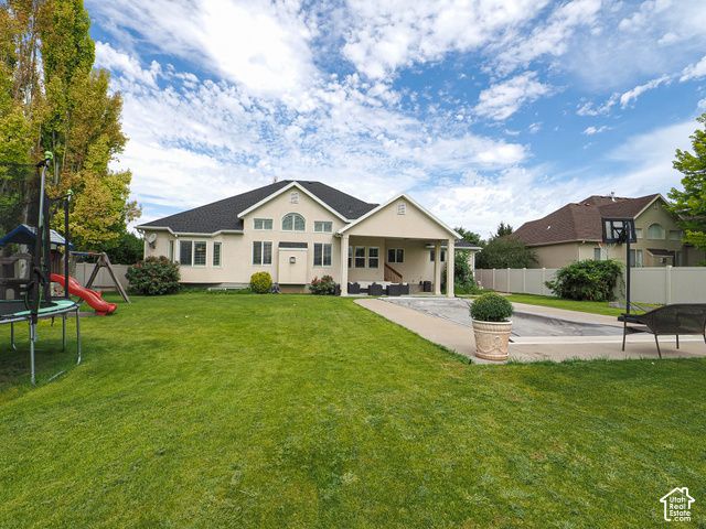 1239 WILLOWBROOK LN, Kaysville, UT 84037