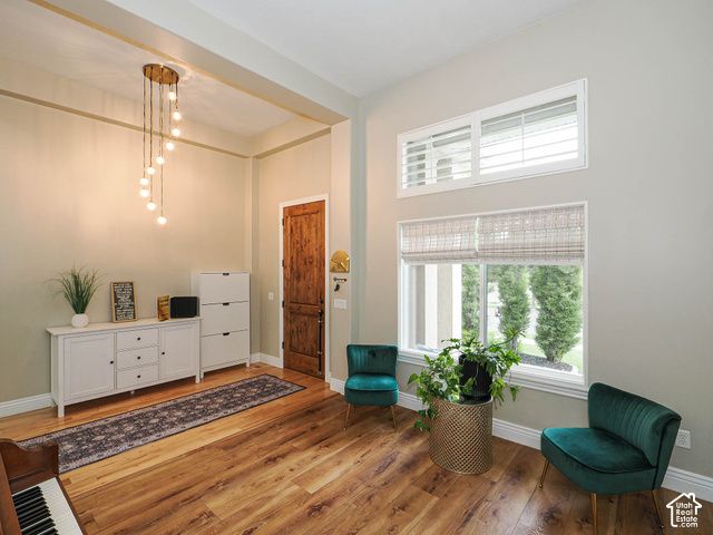 1239 WILLOWBROOK LN, Kaysville, UT 84037