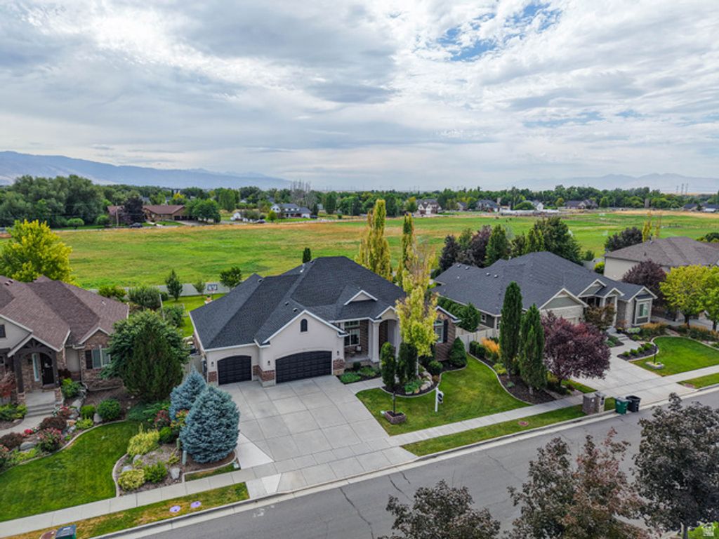 1239 WILLOWBROOK LN, Kaysville, UT 84037 — photo 3