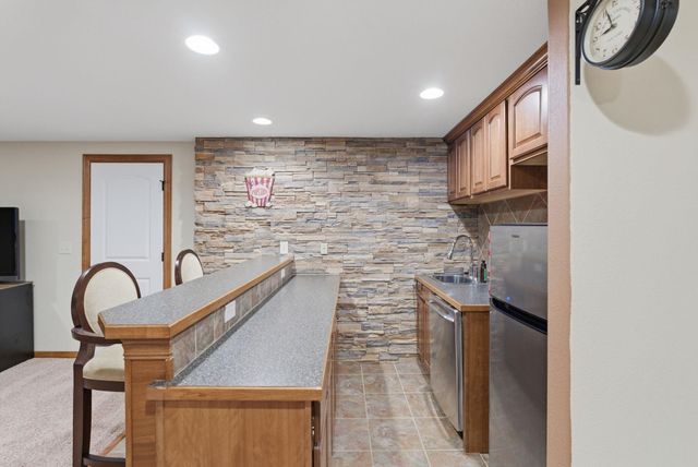15706 E Woodcreek St, Wichita, KS 67230