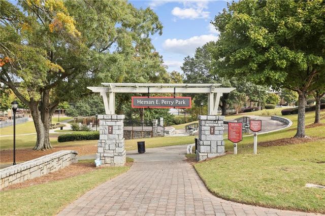 2035 Drew Drive NW, Atlanta, GA 30318