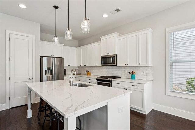 2035 Drew Drive NW, Atlanta, GA 30318