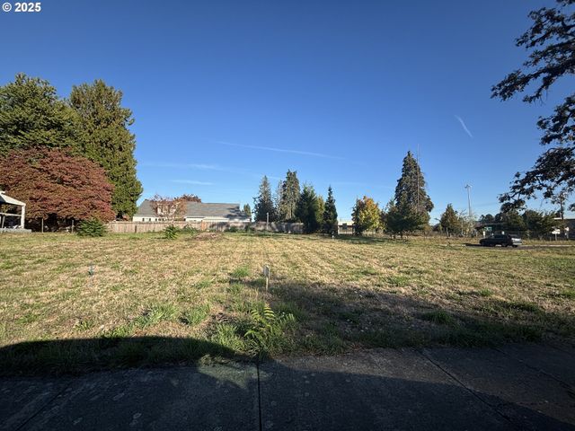 726 Se TAMPA St, Camas, WA 98607