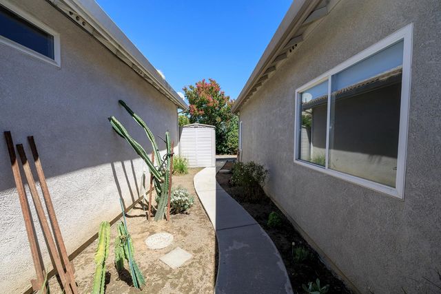 2123 Spring Blossom Ln, Turlock, CA 95382