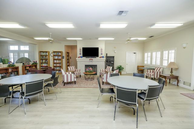 2123 Spring Blossom Ln, Turlock, CA 95382