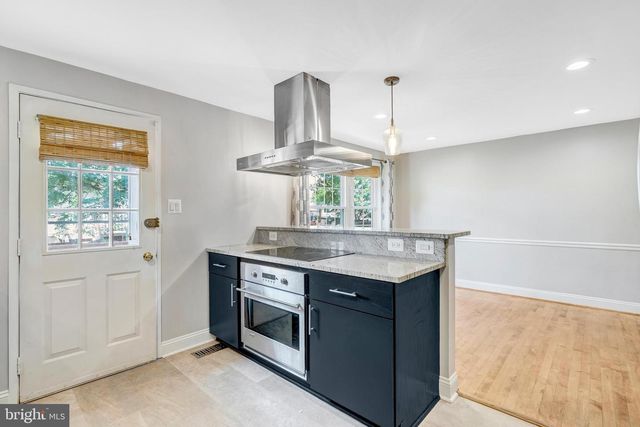 245 GUNDRY DR, Falls Church, VA 22046