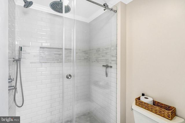 245 GUNDRY DR, Falls Church, VA 22046