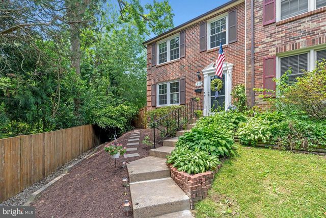 245 GUNDRY DR, Falls Church, VA 22046